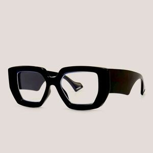 1pair acrylic frame glasses.